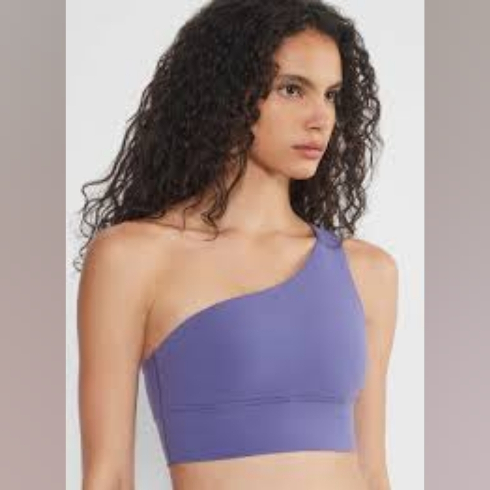 Nwt Aritzia  Butter Beam Asymmetrical Top XXS